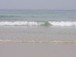 Wave breaking at Harlyn Beach